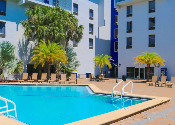Family resorts Southbank Jacksonville Riverwalk